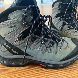 Salomon Hiking Boots size 9